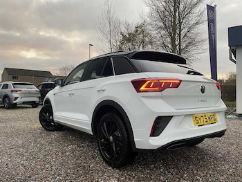 Used Volkswagen T-Roc 2025 for sale - 76692410: Photo