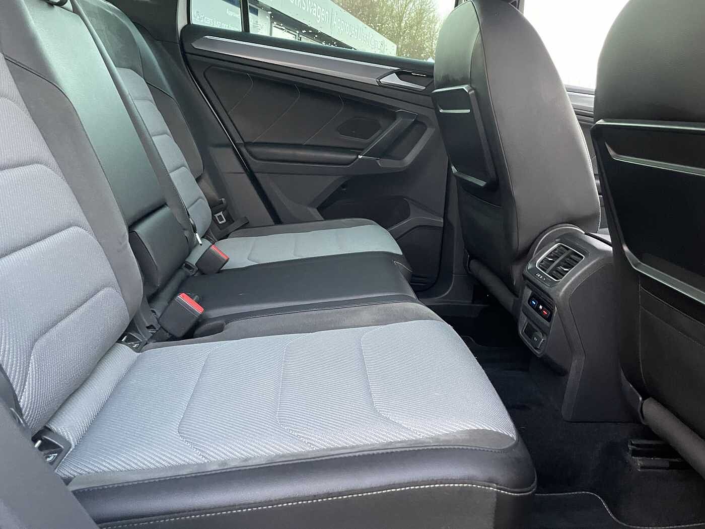 Used Volkswagen Tiguan 2017 for sale - 76968211: Photo 10