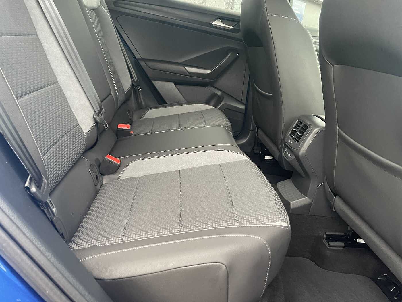 Used Volkswagen T-Roc 2022 for sale - 76673987: Photo 10