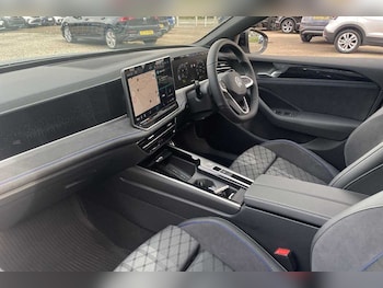 Used Volkswagen Passat 2025 for sale - 76678743: Photo