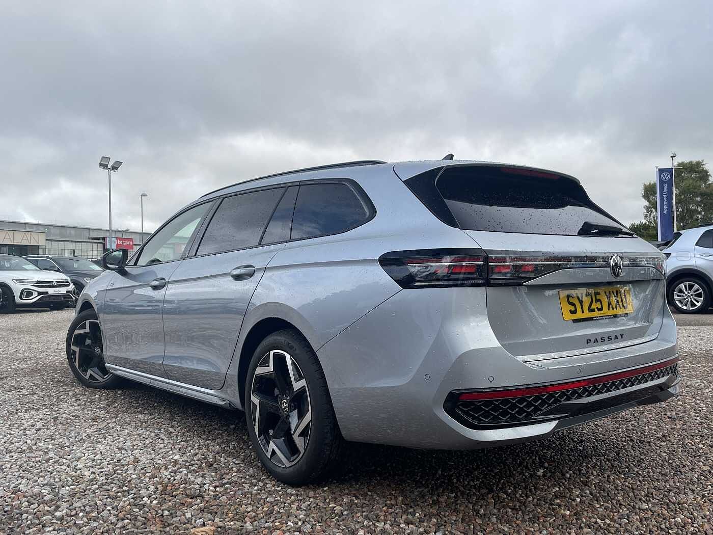 Used Volkswagen Passat 2025 for sale - 76678743: Photo 3