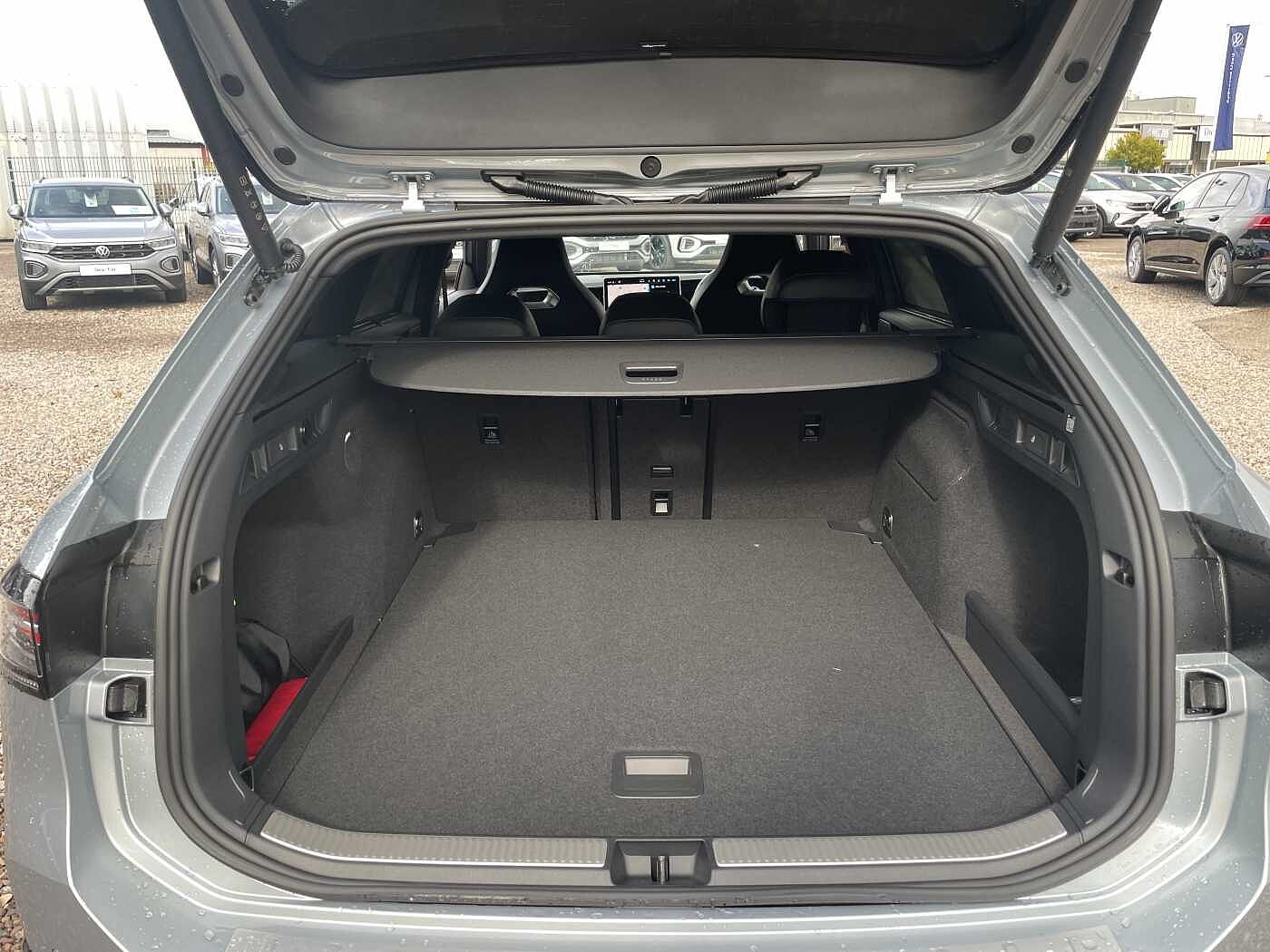 Used Volkswagen Passat 2025 for sale - 76678743: Photo 9