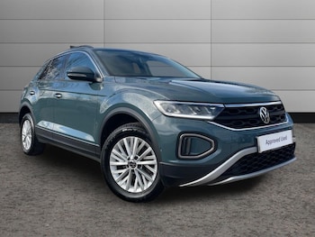 Used Volkswagen T-Roc 2022 for sale - 77812681: Photo