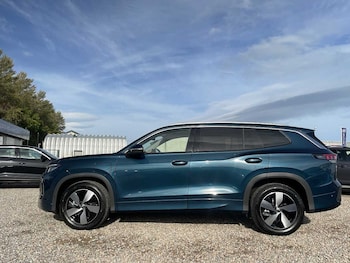 Used Volkswagen Touran 2025 for sale - 78139725: Photo