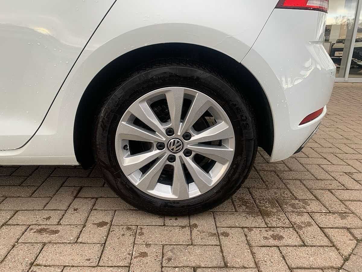 Used Volkswagen Golf 2017 for sale - 77945177: Photo 5