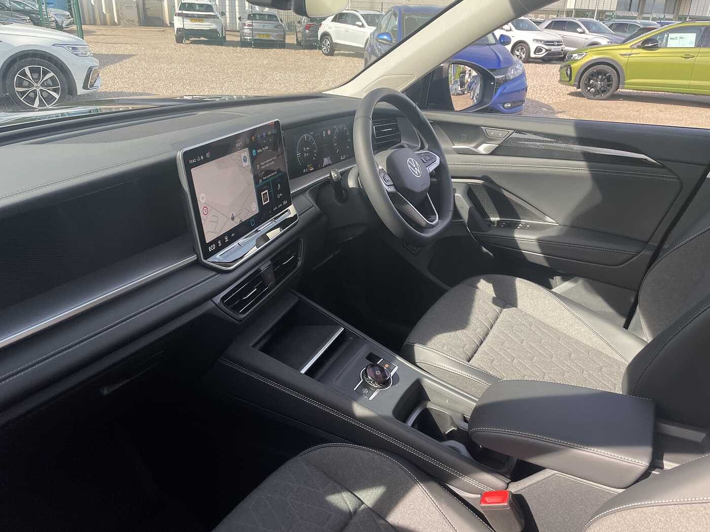 Used Volkswagen Touran 2025 for sale - 76680676: Photo 2