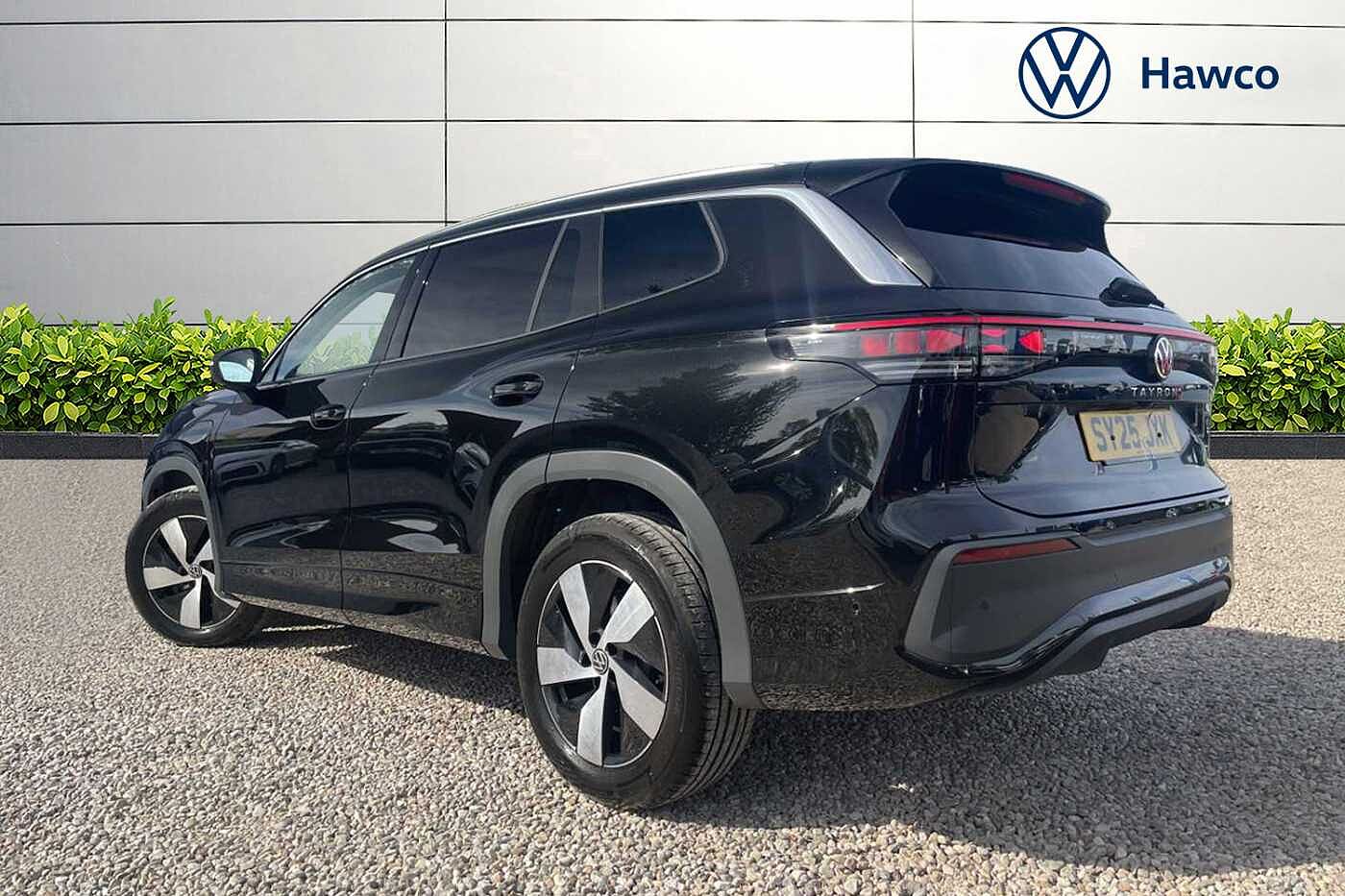 Used Volkswagen Touran 2025 for sale - 76680676: Photo 3