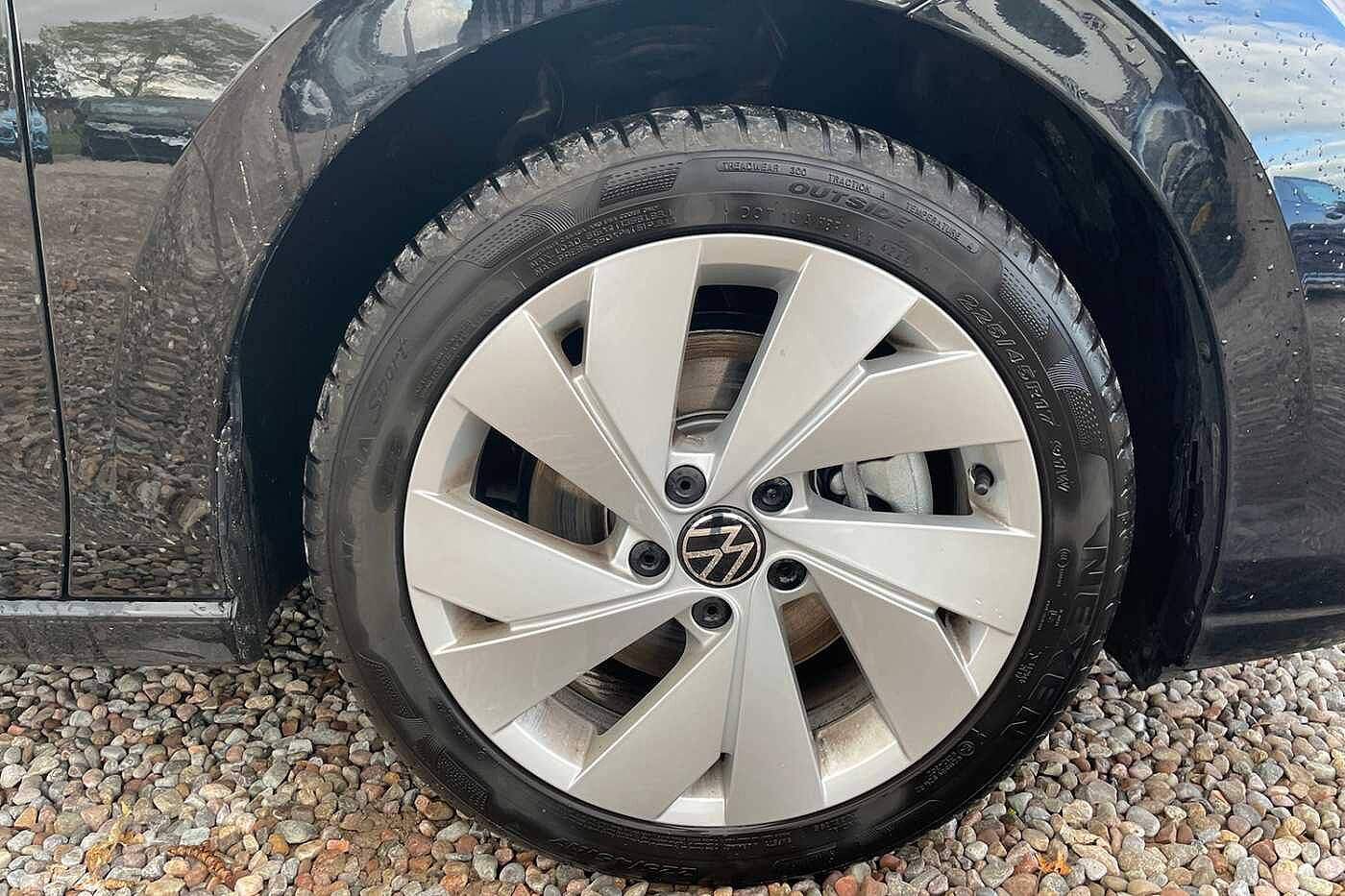 Used Volkswagen Golf 2025 for sale - 76679338: Photo 5