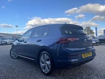 Used Volkswagen Golf 2024 for sale - 76677168: Photo