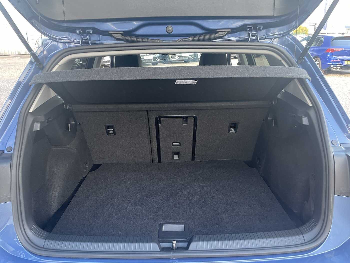 Used Volkswagen Golf 2024 for sale - 76677168: Photo 9