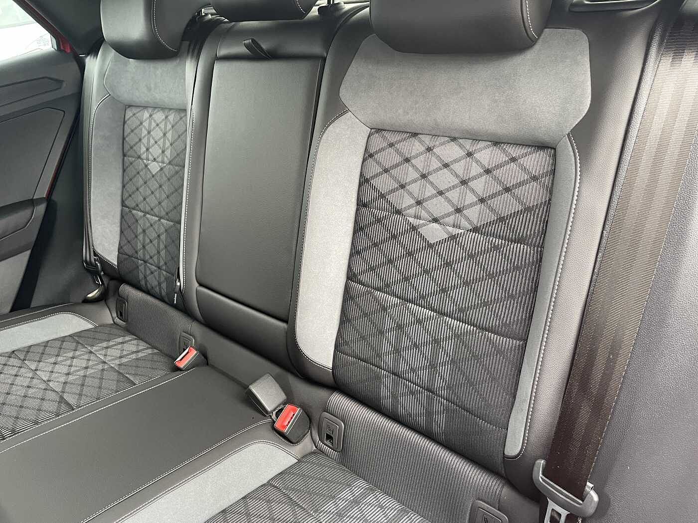 Used Volkswagen T-Roc 2022 for sale - 76675389: Photo 8