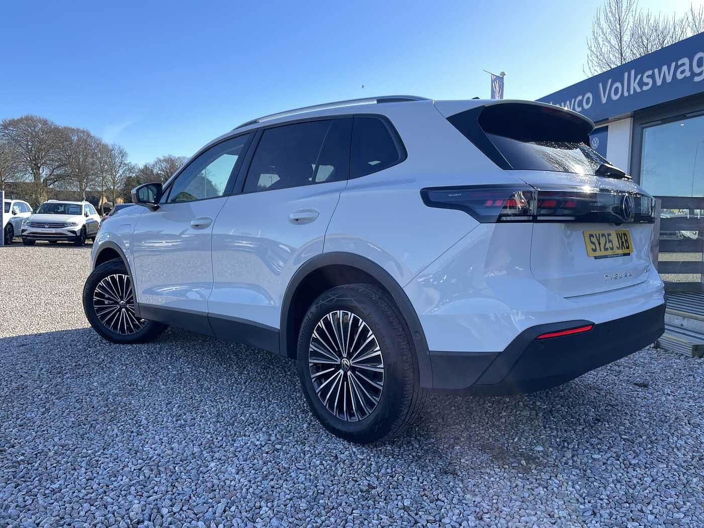 Used Volkswagen Tiguan 2025 for sale - 76680635: Photo 3