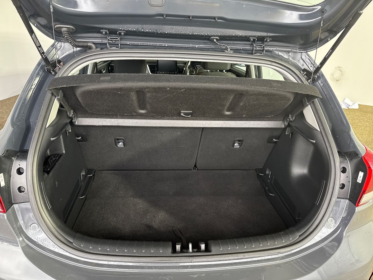 Used Kia Rio 2023 for sale - 76602920: Photo 17