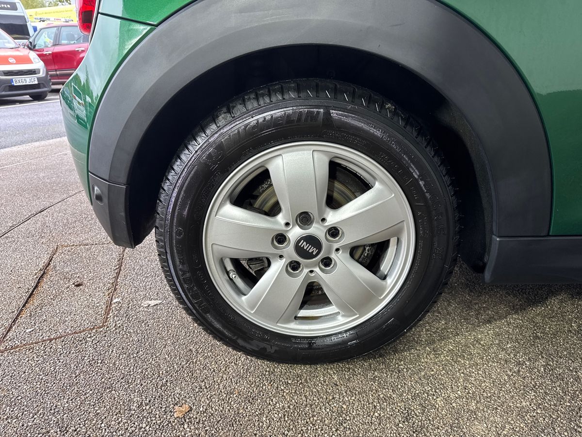 Used MINI Convertible 2020 for sale - 76168559: Photo 11