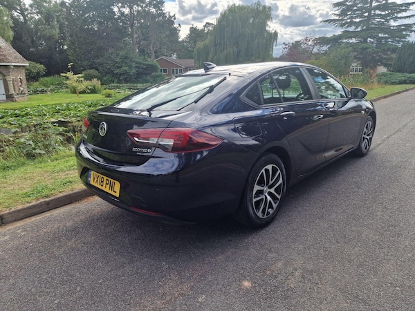 Used Vauxhall Insignia 2018 for sale - 75604137: Photo 28