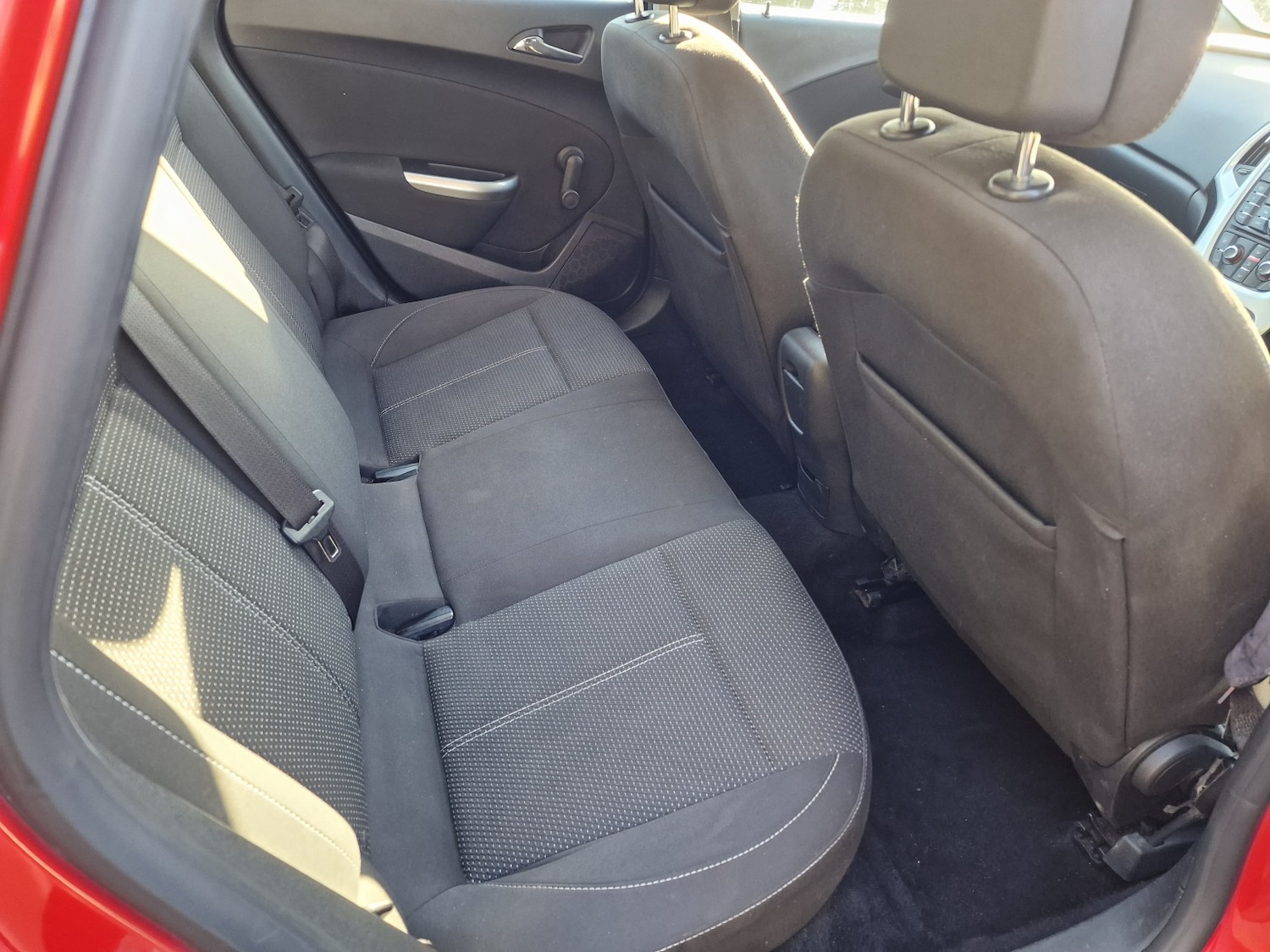 Used Vauxhall Astra 2012 for sale - 77729553: Photo 8