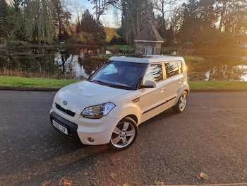 2009 - 1.6 CRDi Shaker 5dr