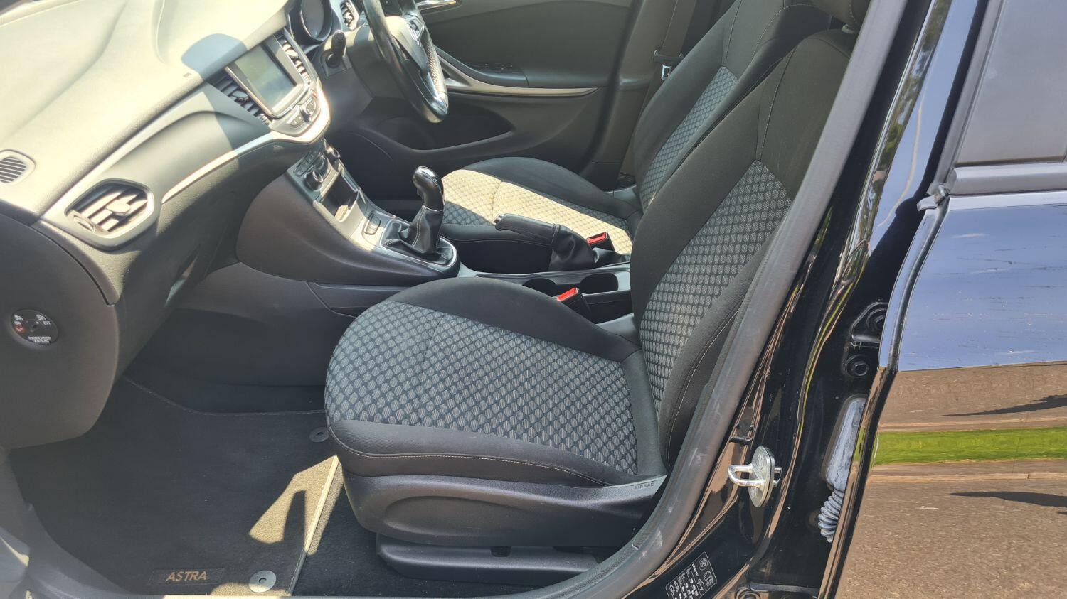 Used Vauxhall Astra 2019 for sale - 76793499: Photo 44