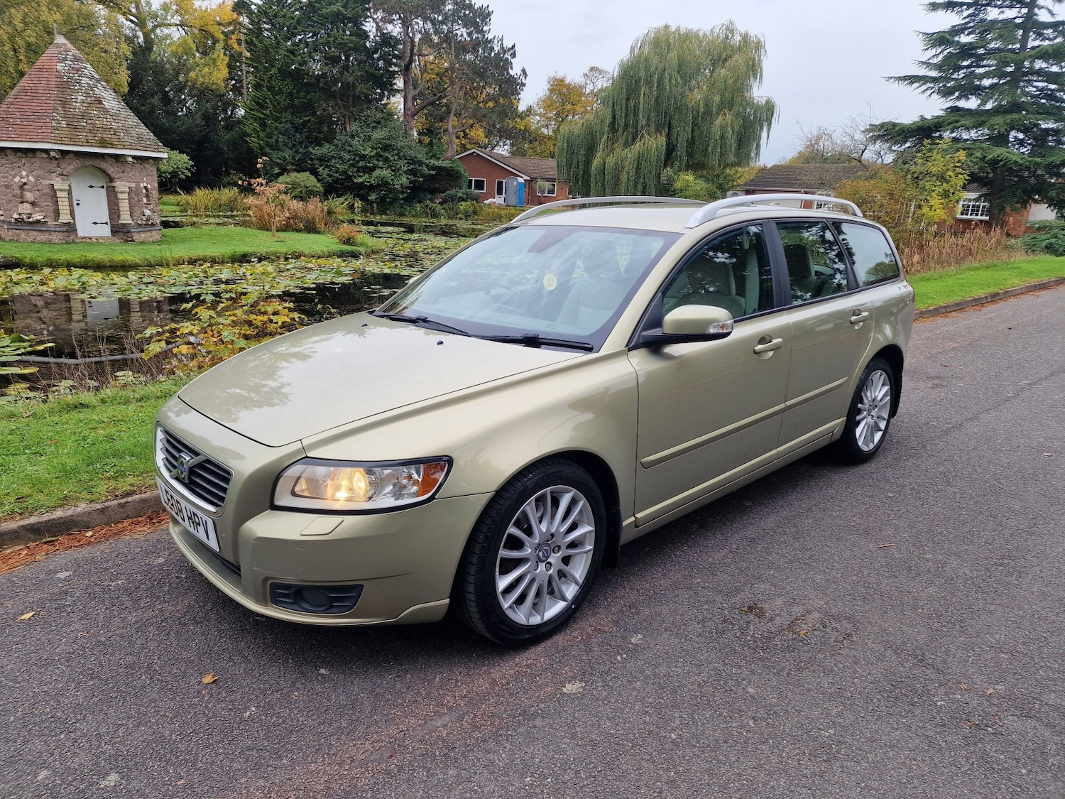 Used Volvo V50 2008 for sale - 76436372: Photo 19