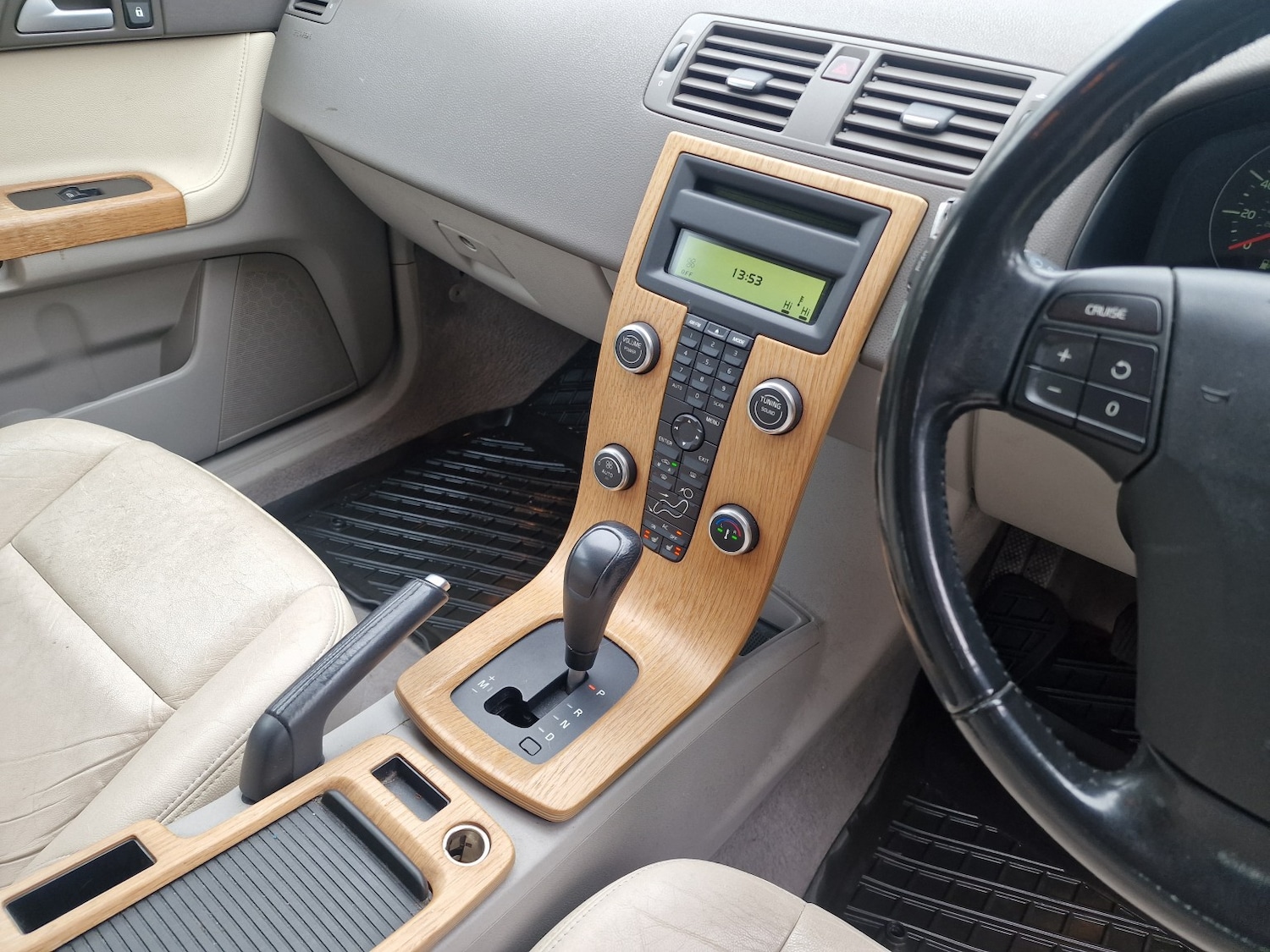 Used Volvo V50 2008 for sale - 76436372: Photo 27