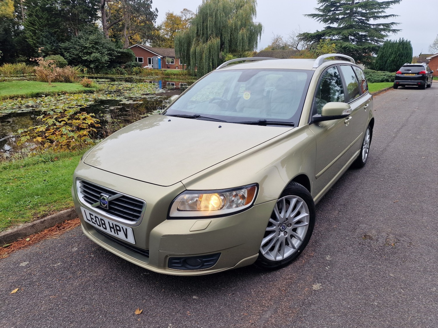 Used Volvo V50 2008 for sale - 76436372: Photo 4