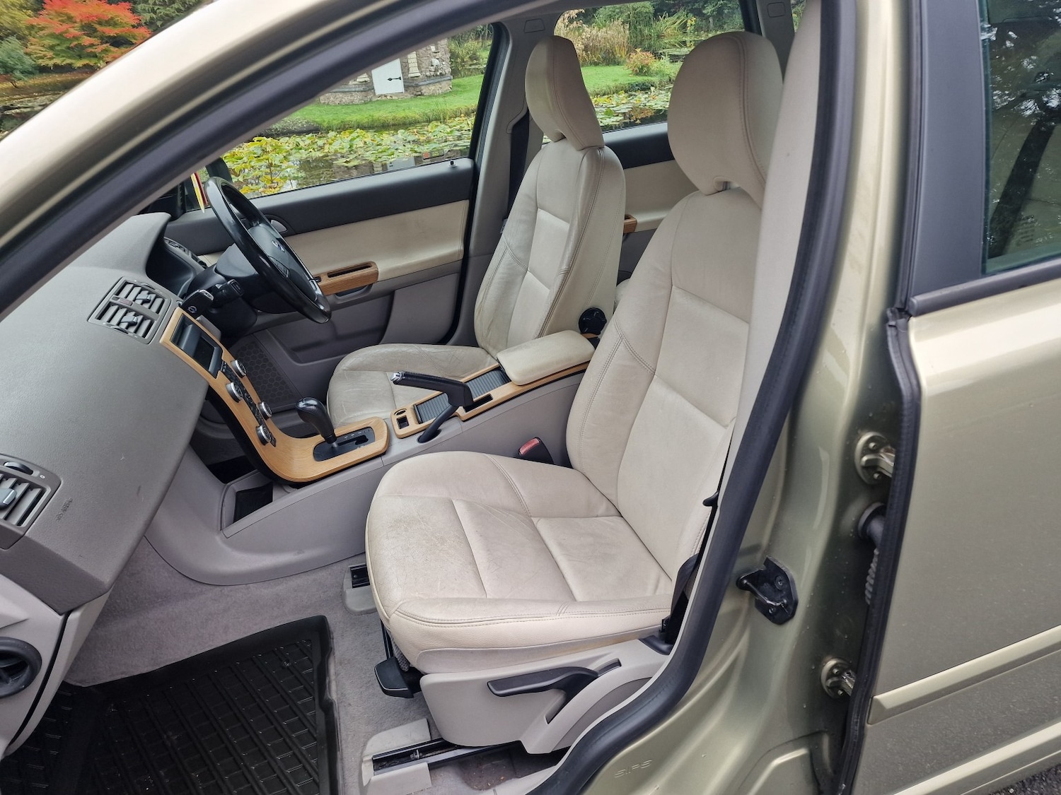 Used Volvo V50 2008 for sale - 76436372: Photo 44