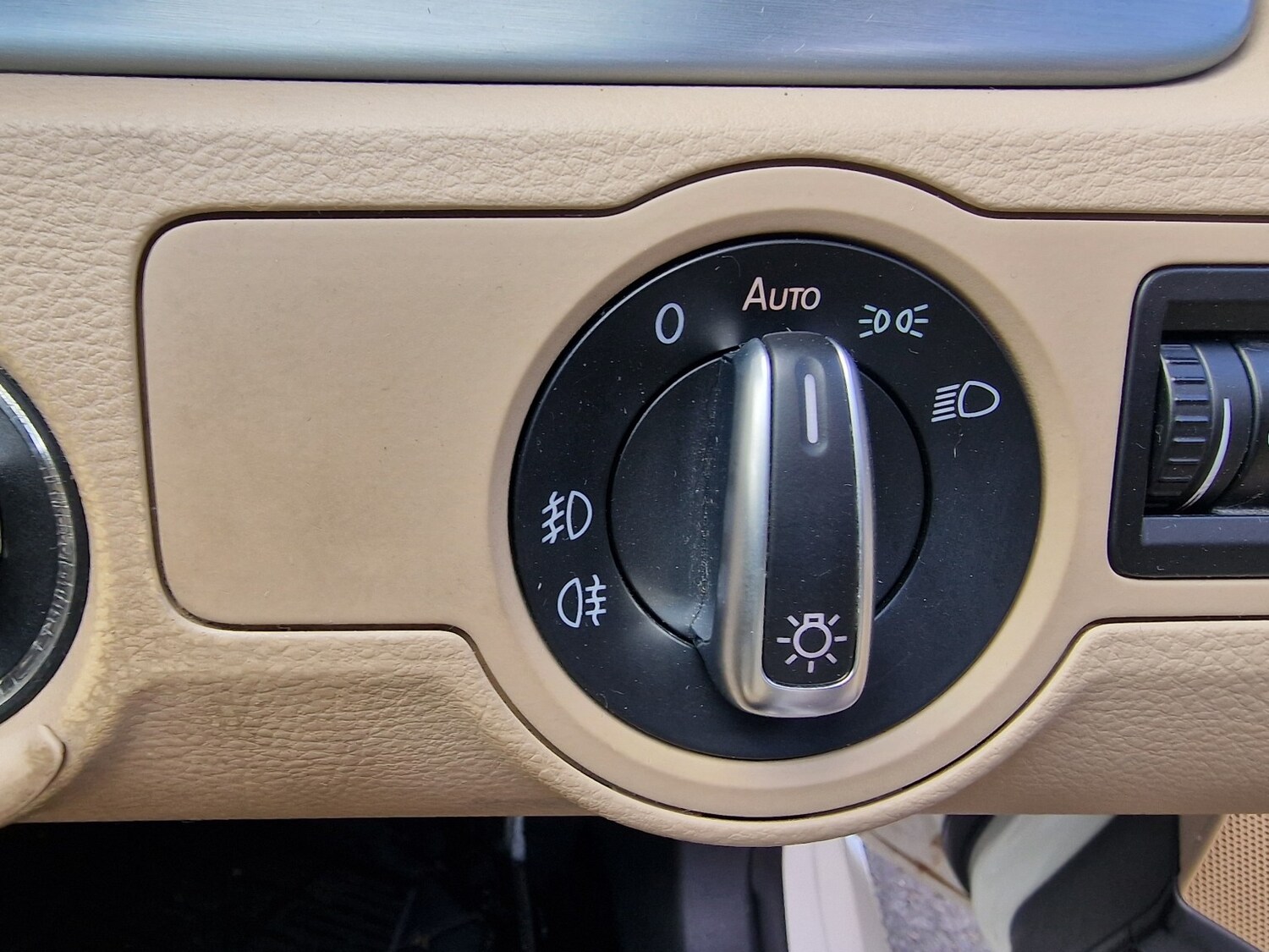 Used Volkswagen CC 2013 for sale - 77501519: Photo 30