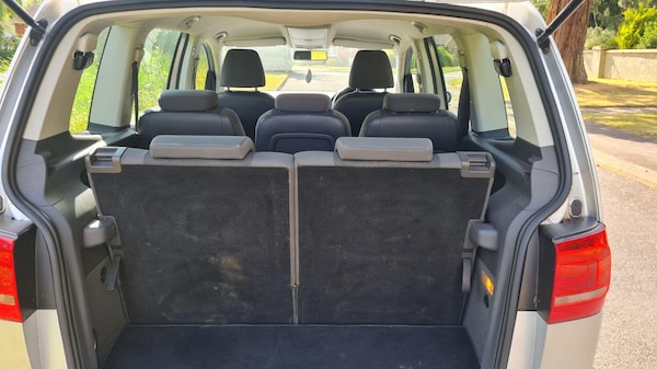 Used Volkswagen Touran 2012 for sale - 75053608: Photo 10