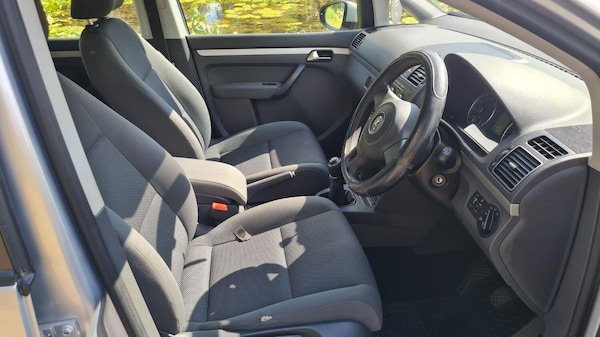 Used Volkswagen Touran 2012 for sale - 75053608: Photo 6