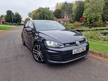 Used Volkswagen Golf 2014 for sale - 76314012: Photo
