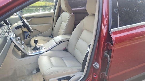 Used Volvo XC70 2015 for sale - 74145954: Photo 32