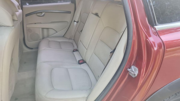 Used Volvo XC70 2015 for sale - 74145954: Photo 33