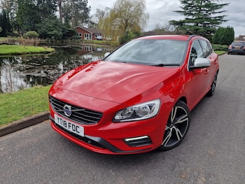 Used Volvo V60 2018 for sale - 78689899: Photo