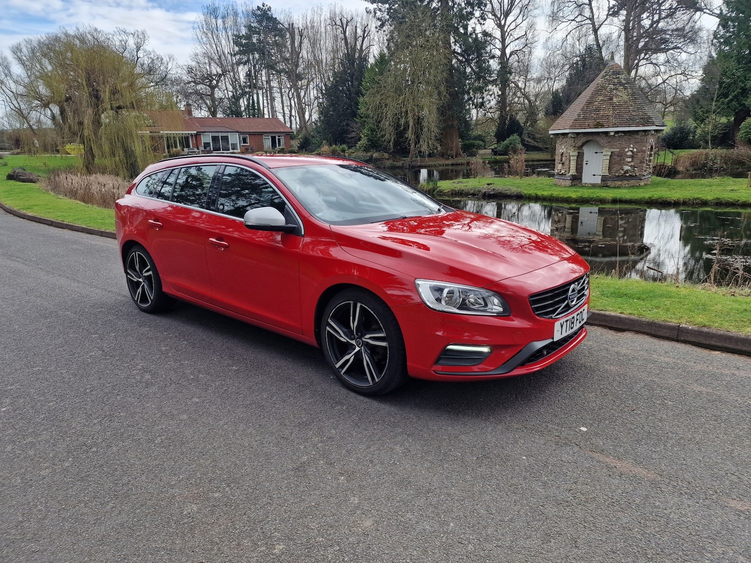Used Volvo V60 2018 for sale - 77742887: Photo 12
