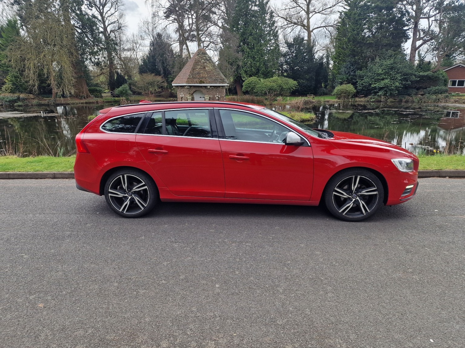 Used Volvo V60 2018 for sale - 77742887: Photo 13