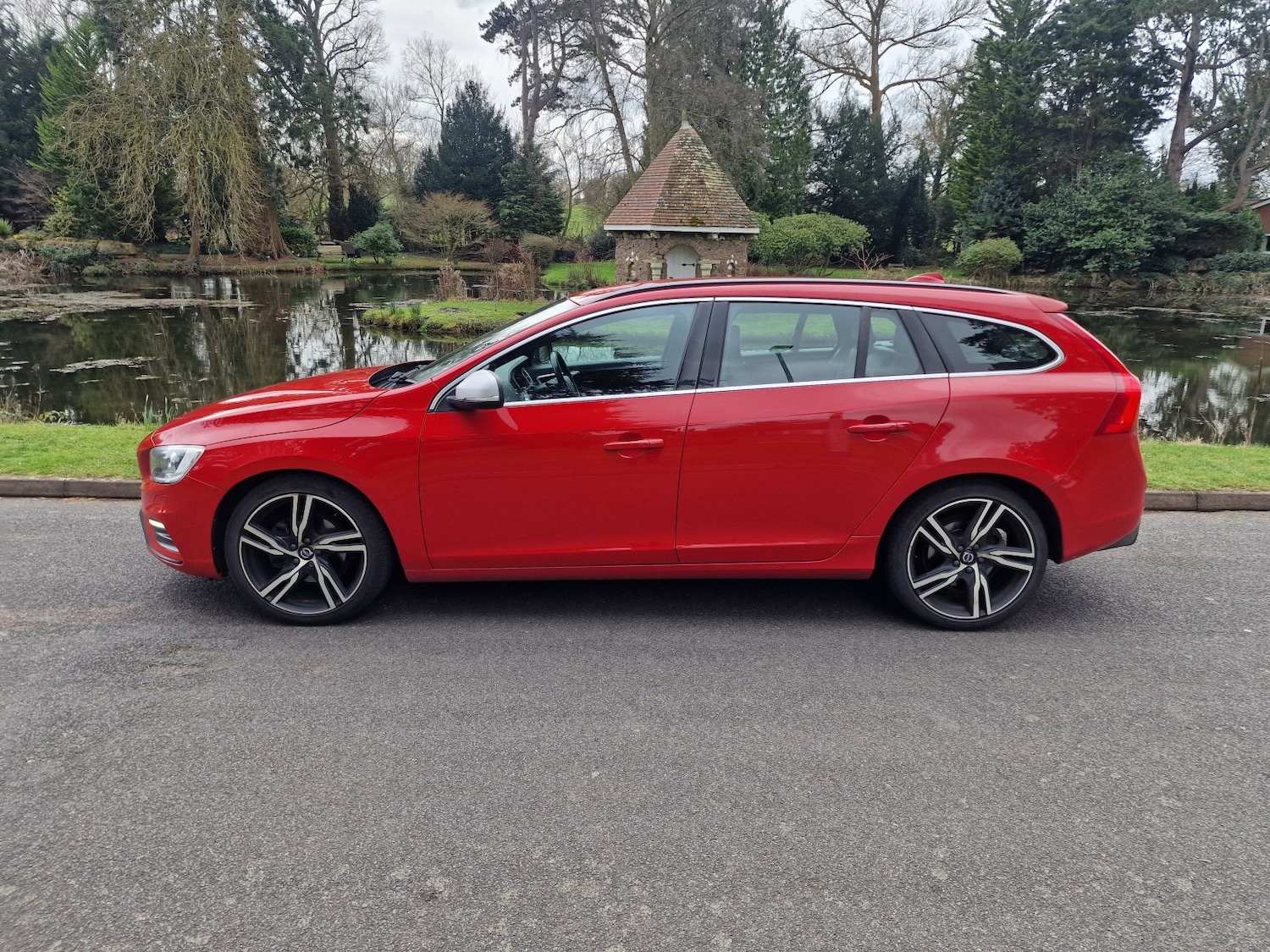Used Volvo V60 2018 for sale - 77742887: Photo 22