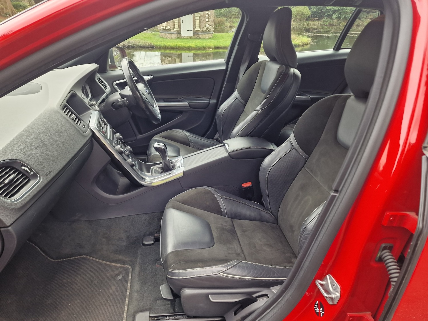 Used Volvo V60 2018 for sale - 77742887: Photo 29