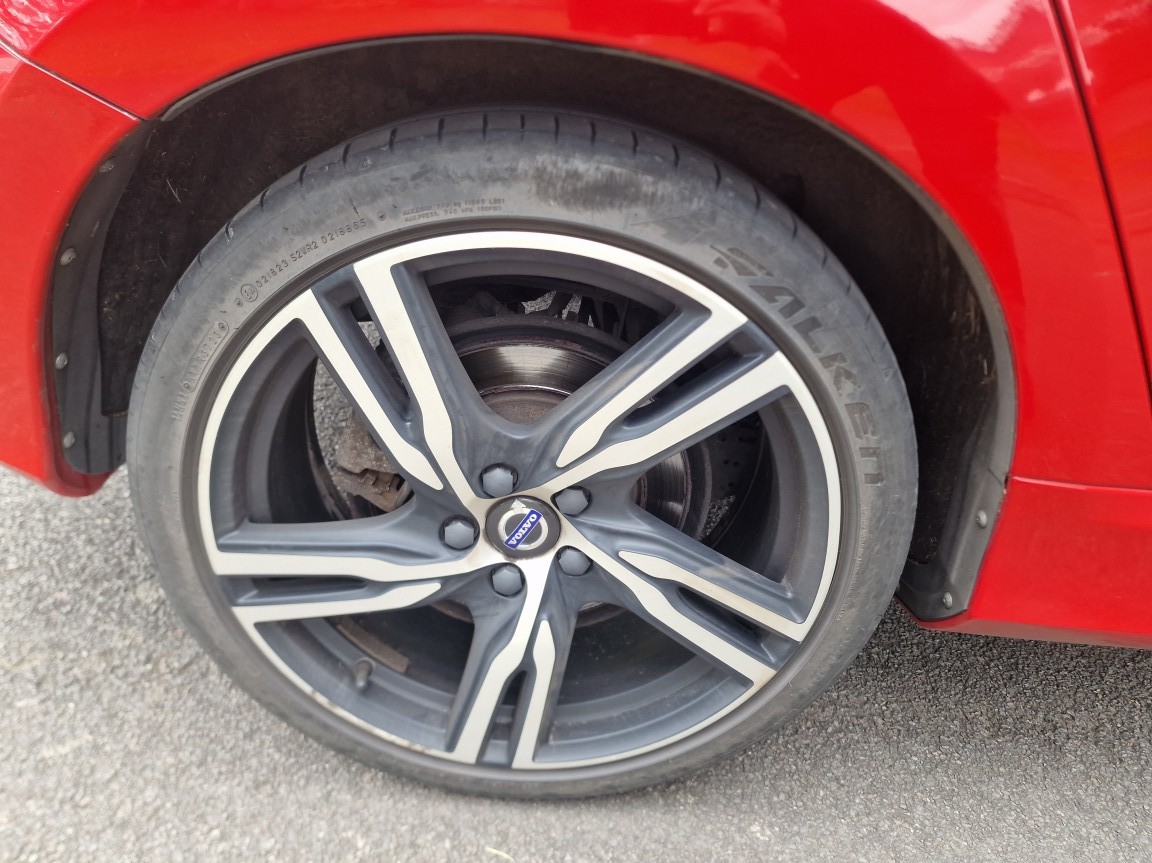 Used Volvo V60 2018 for sale - 77742887: Photo 37