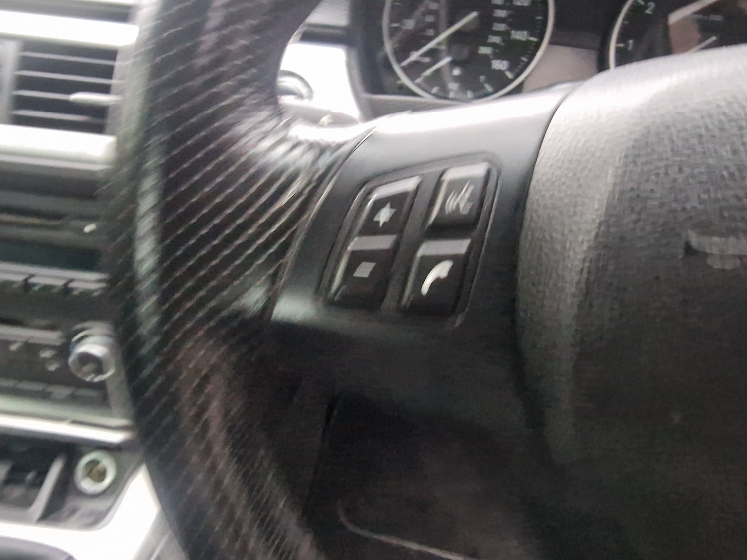 Used BMW 3 Series 2012 for sale - 77077130: Photo 27