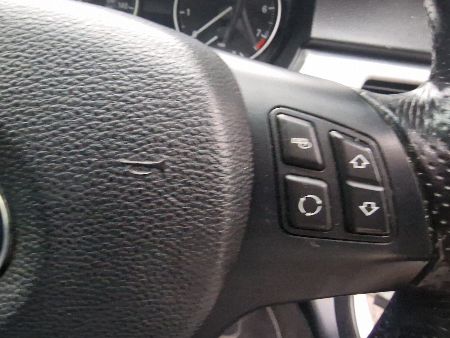 Used BMW 3 Series 2012 for sale - 77077130: Photo 28