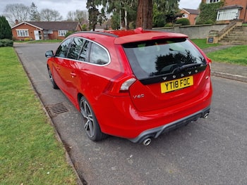 Used Volvo V60 2018 for sale - 79836844: Photo