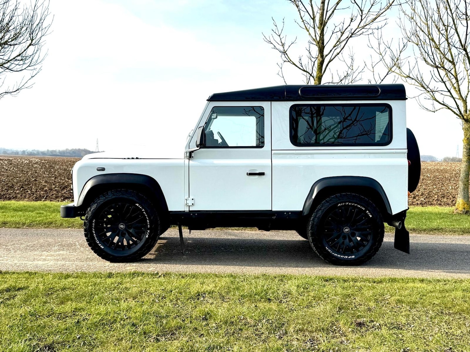 Used Land Rover Defender 2014 for sale - 76234486: Photo 11