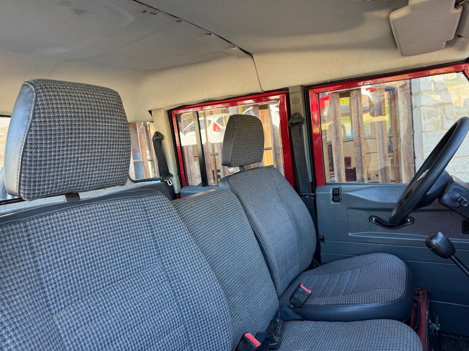 Used Land Rover Defender 130 2025 for sale - 76077833: Photo 11