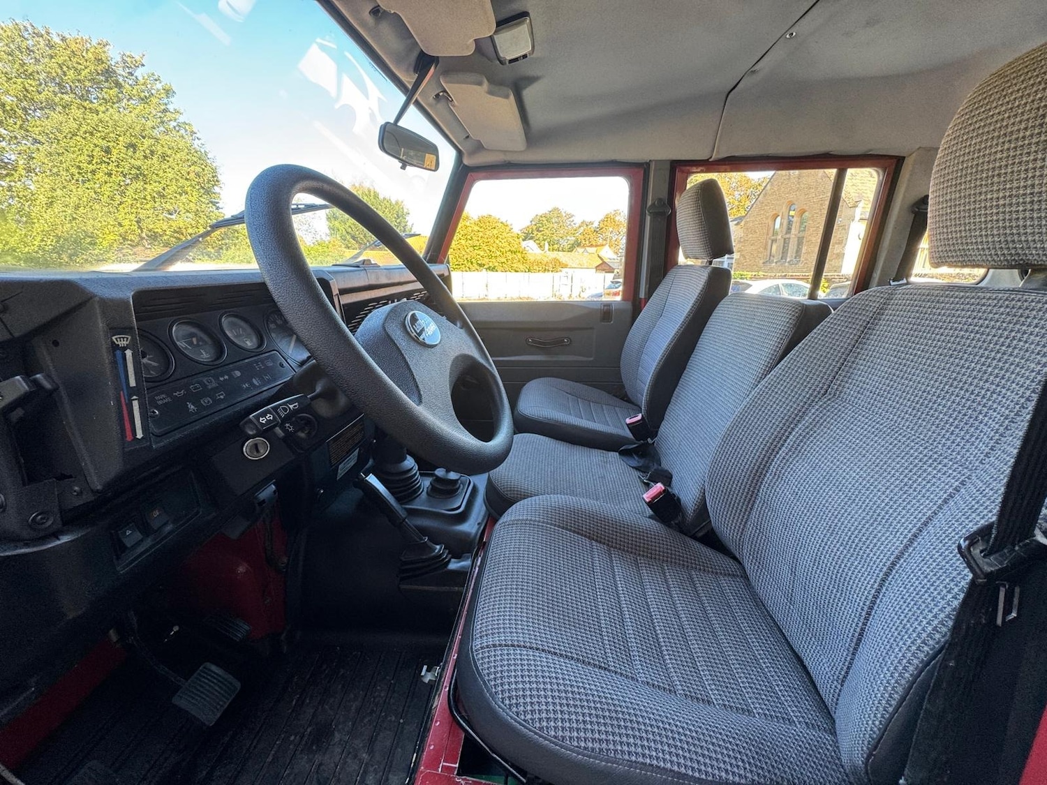 Used Land Rover Defender 130 2025 for sale - 76077833: Photo 12