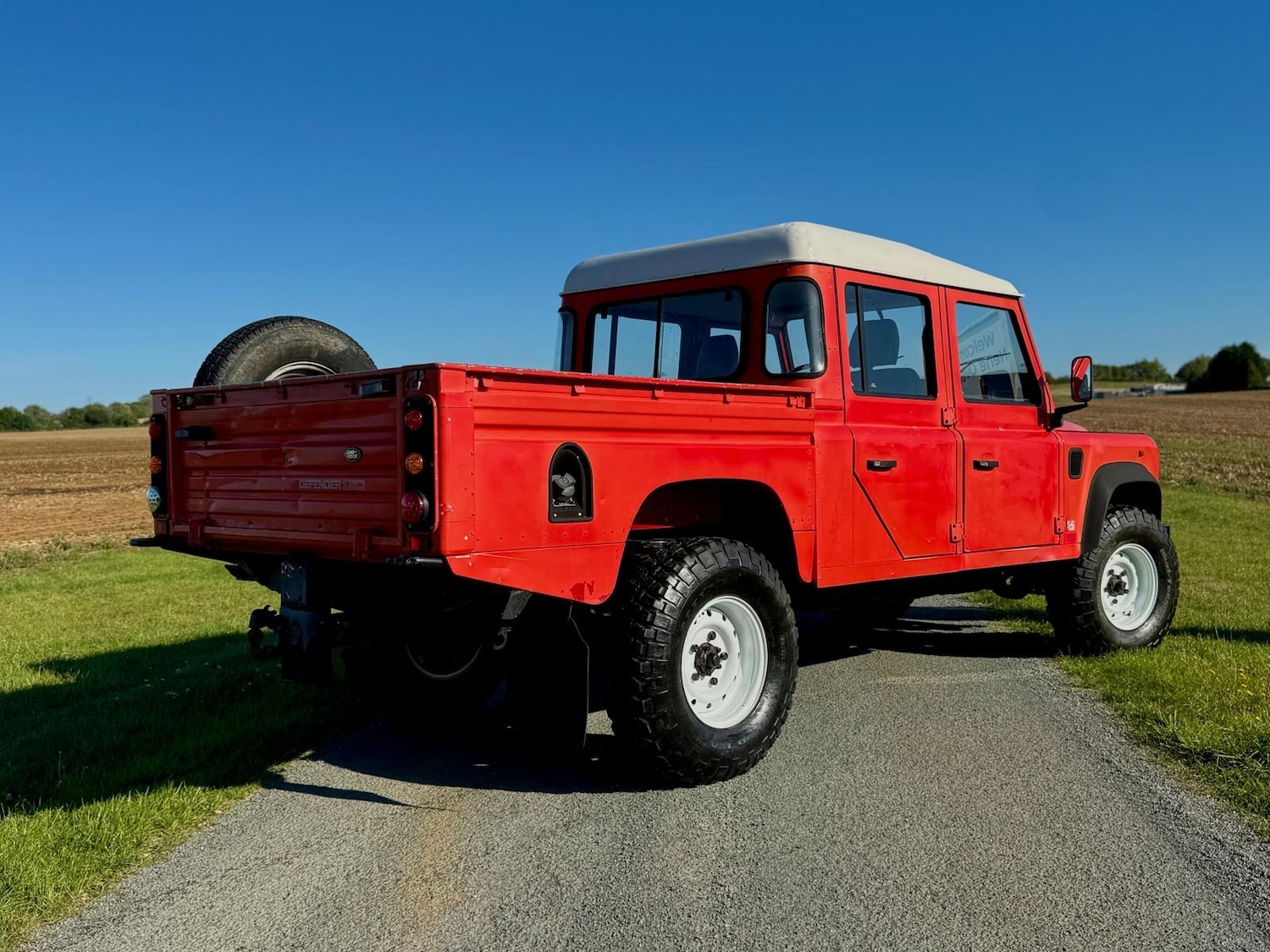 Used Land Rover Defender 130 2025 for sale - 76077833: Photo 18