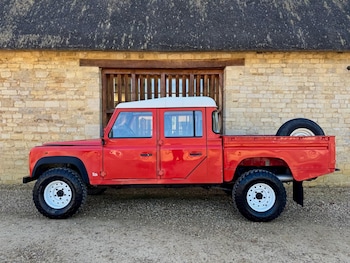 Used Land Rover Defender 130 undefined for sale - 76077833: Photo