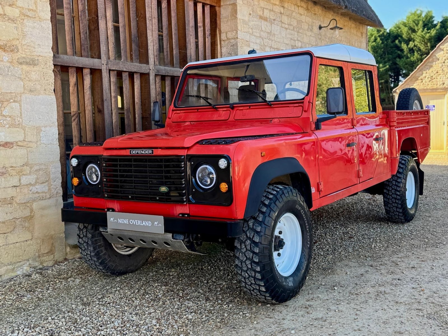 Used Land Rover Defender 130 2025 for sale - 76077833: Photo 6