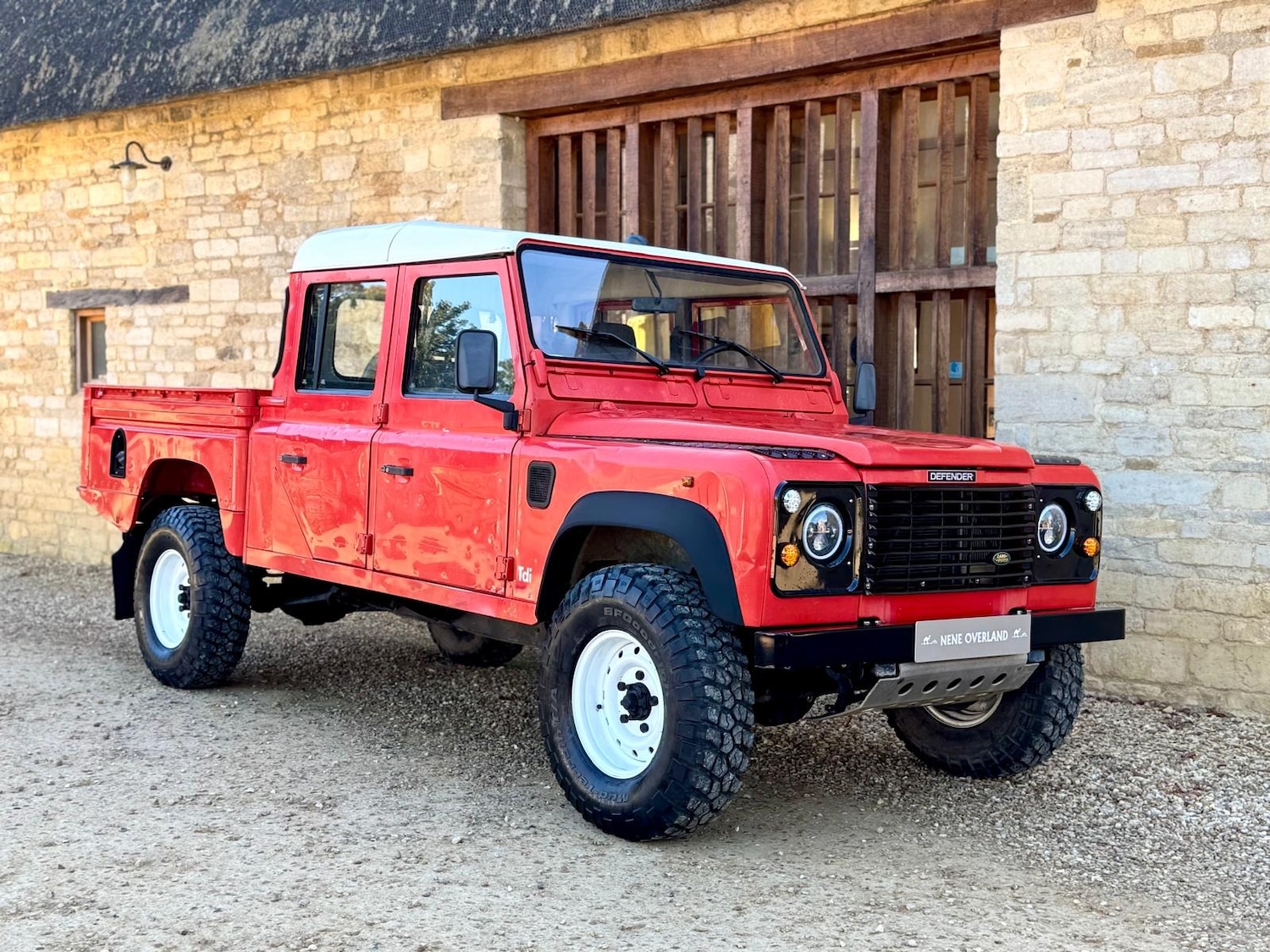 Used Land Rover Defender 130 2025 for sale - 76077833: Photo 8