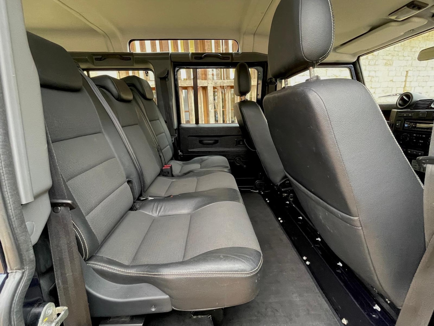 Used Land Rover Defender 2013 for sale - 76450410: Photo 14