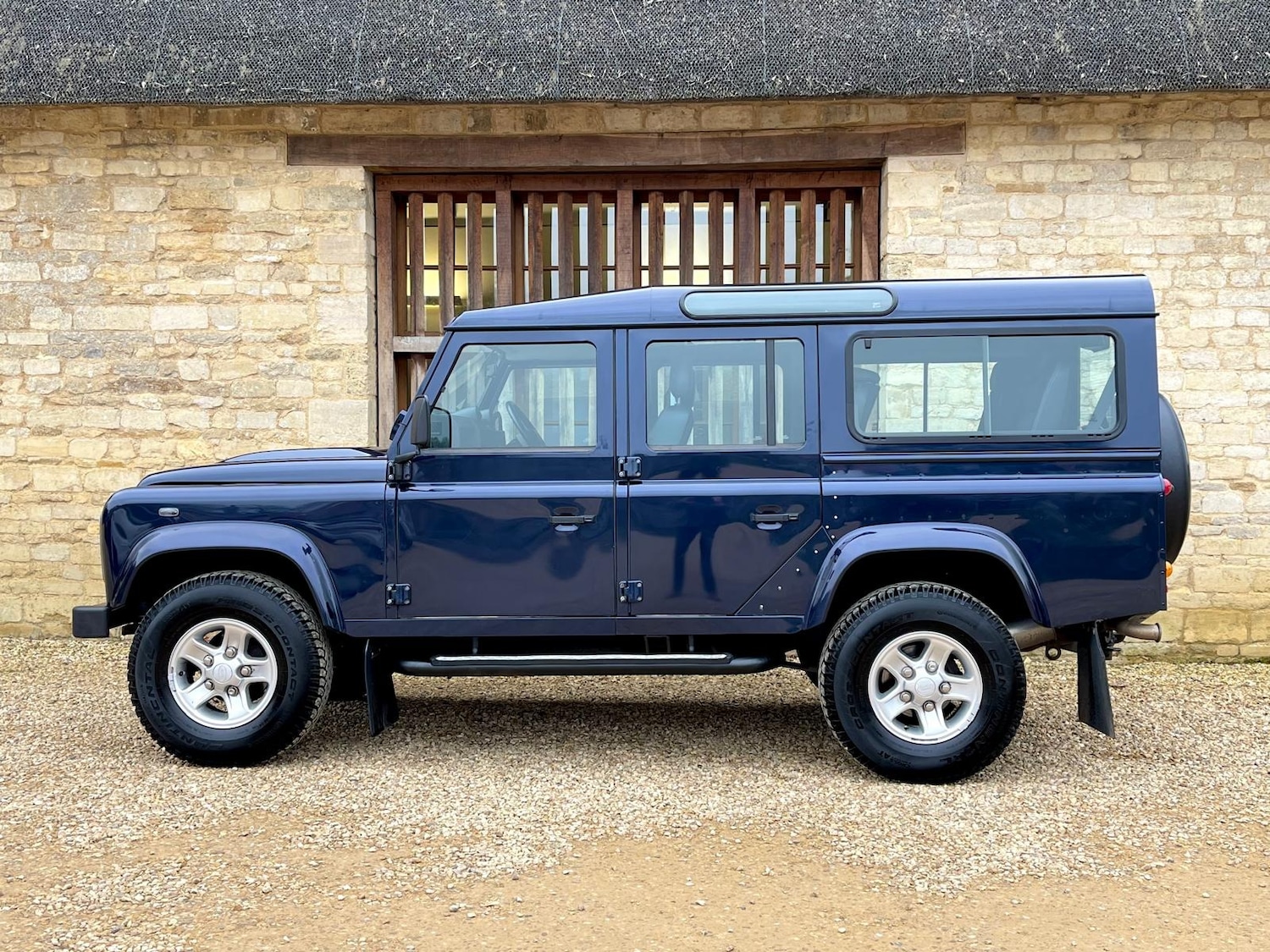Used Land Rover Defender 2013 for sale - 76450410: Photo 2